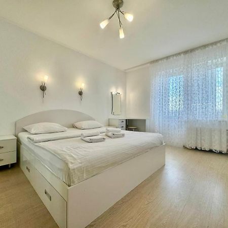 Apartpoltava Стильні Білосніжні Апартаменти, 2-Окремі Кімнати , Документи Для Відрядження , Банківський Чек Kültér fotó