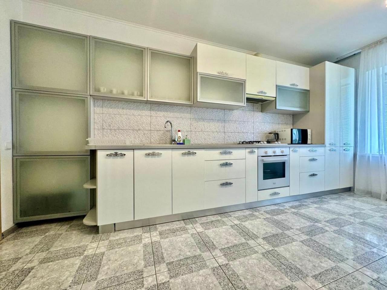 Apartpoltava Стильні Білосніжні Апартаменти, 2-Окремі Кімнати , Документи Для Відрядження , Банківський Чек Kültér fotó