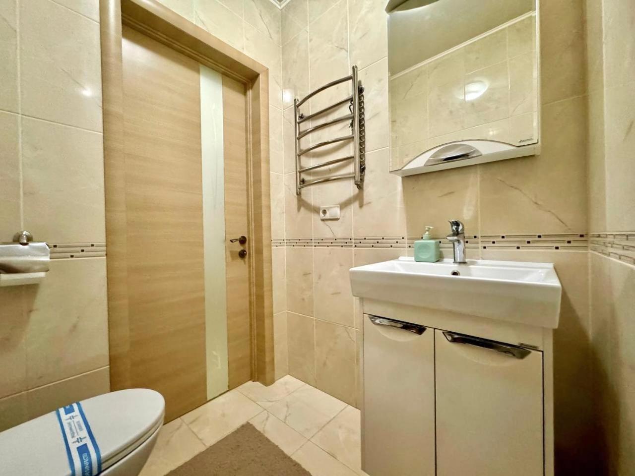 Apartpoltava Стильні Білосніжні Апартаменти, 2-Окремі Кімнати , Документи Для Відрядження , Банківський Чек Kültér fotó