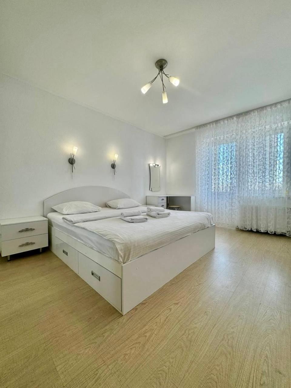 Apartpoltava Стильні Білосніжні Апартаменти, 2-Окремі Кімнати , Документи Для Відрядження , Банківський Чек Kültér fotó