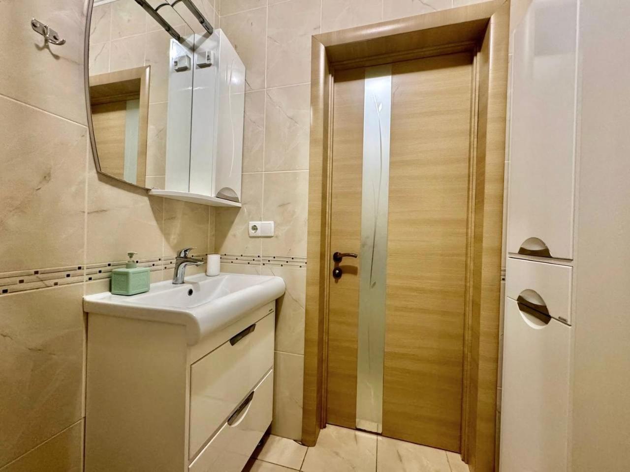 Apartpoltava Стильні Білосніжні Апартаменти, 2-Окремі Кімнати , Документи Для Відрядження , Банківський Чек Kültér fotó